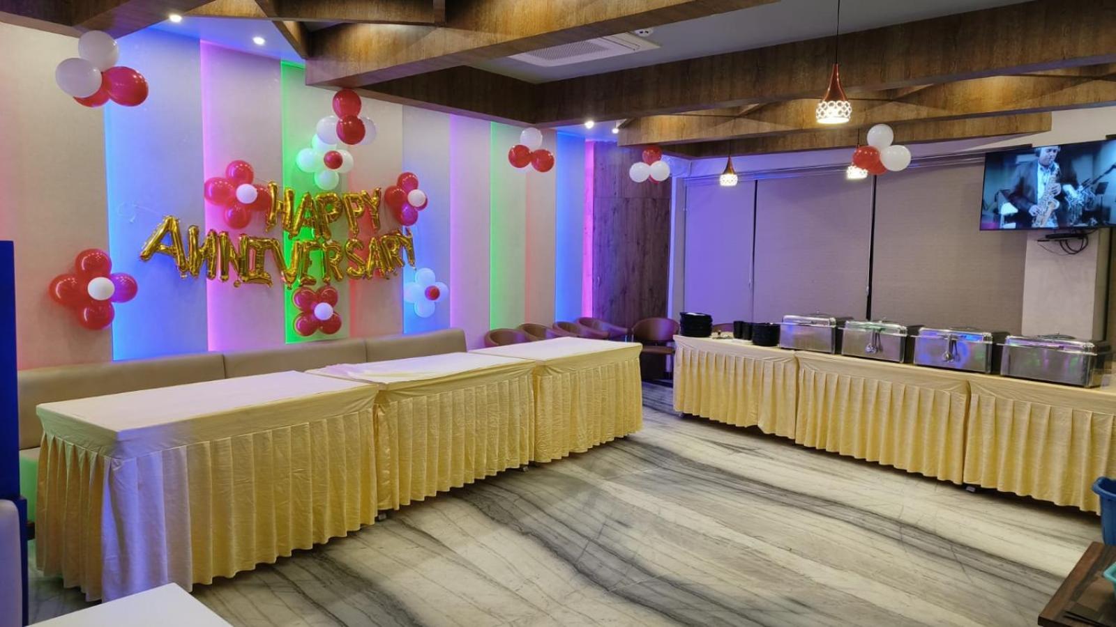 V Square Airport Hotel Lucknow Exterior photo